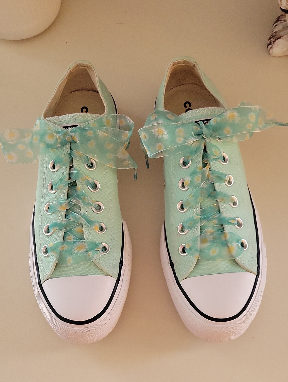 Converse Mint Green Low-Top Platform Sneakers with Daisy Ribbon Laces